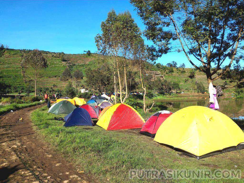Paket Camping di Sikunir